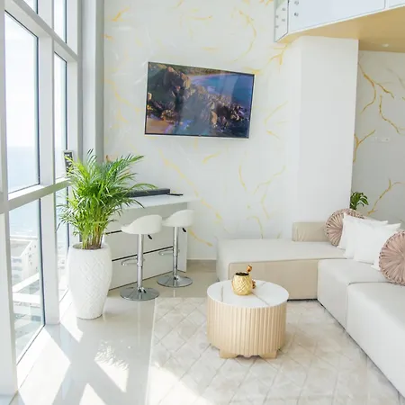 Apartamento Amazing Luxury Duplex In Penthouse-style With Private Jacuzzi By Evintra